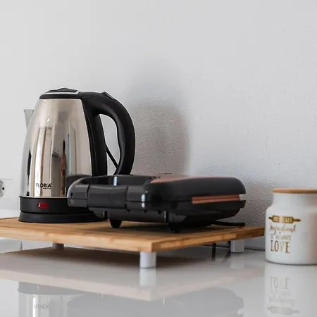 With Ac And Balcony By Pikhost Daire *