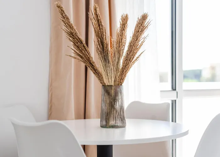 With Ac And Balcony By Pikhost Apartment Golem (Tirana)