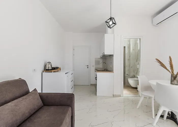 With Ac And Balcony By Pikhost * Golem (Tirana)