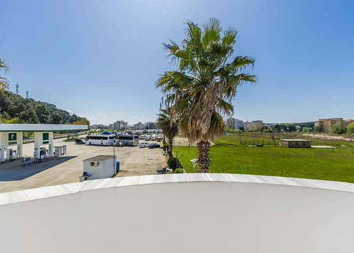 Apartment With Ac And Balcony By Pikhost Golem (Tirana)