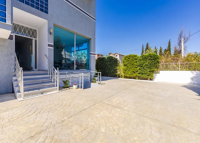 With Ac And Balcony By Pikhost * Golem (Tirana)