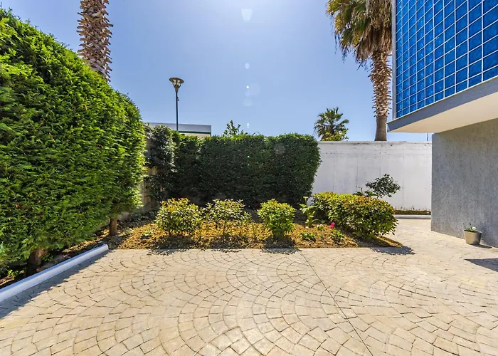 With Ac And Balcony By Pikhost Apartment *